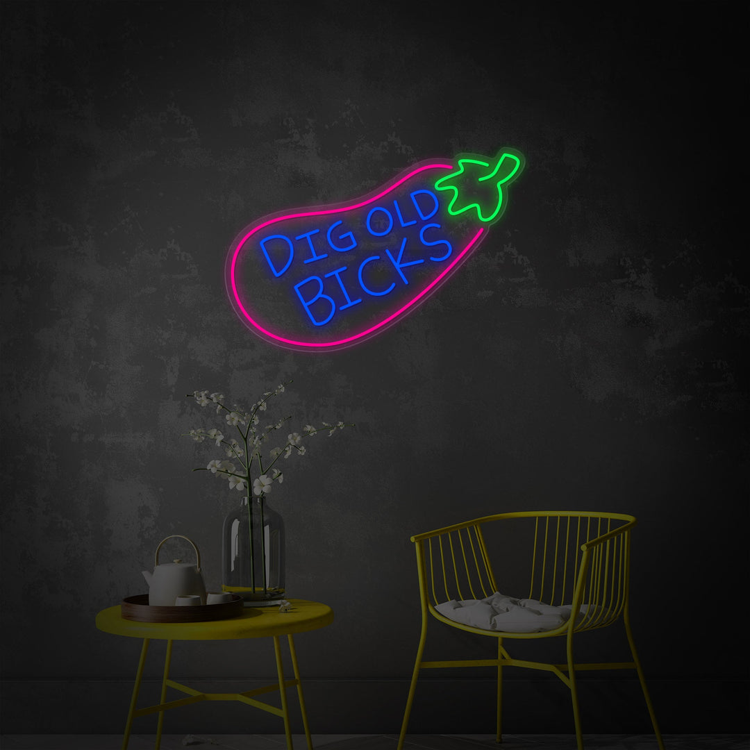 "Big Old Bicks Aubergin, tv -programma geïnspireerd" Neonbord