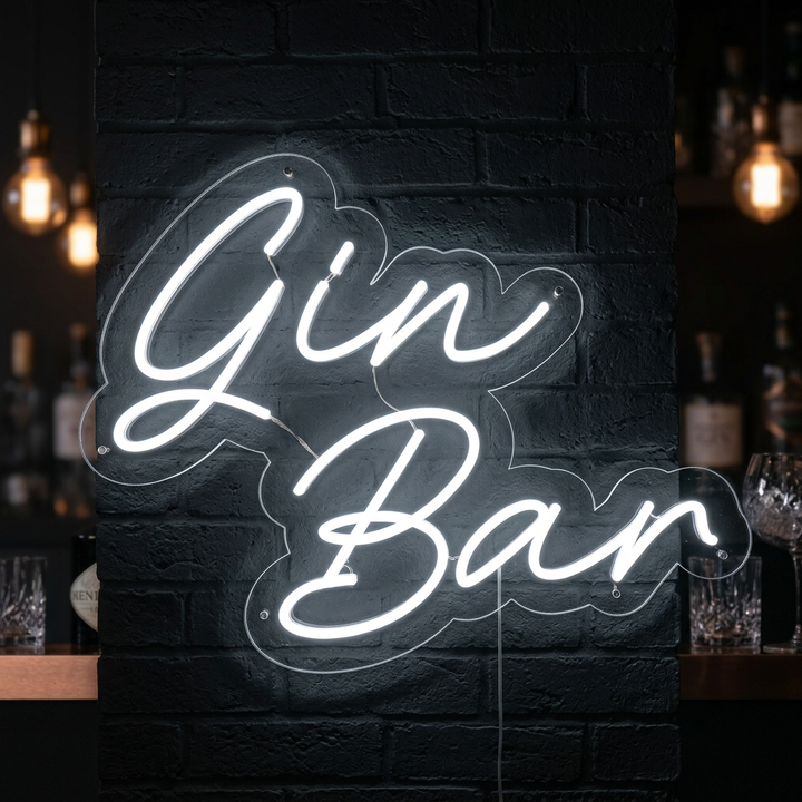 Wit neon LED-bord “Gin Bar”, minimalistische lichtdecoratie voor cocktailbar.