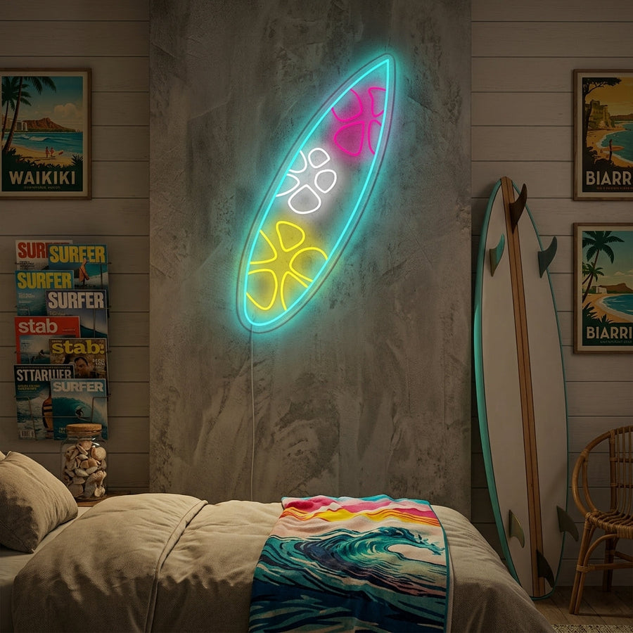 neon surfbord met bloemenpatroon
